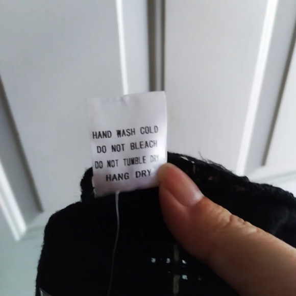 Miou Muse Black & White Grid Pattern Shacket, size Medium - Picture 7 of 7